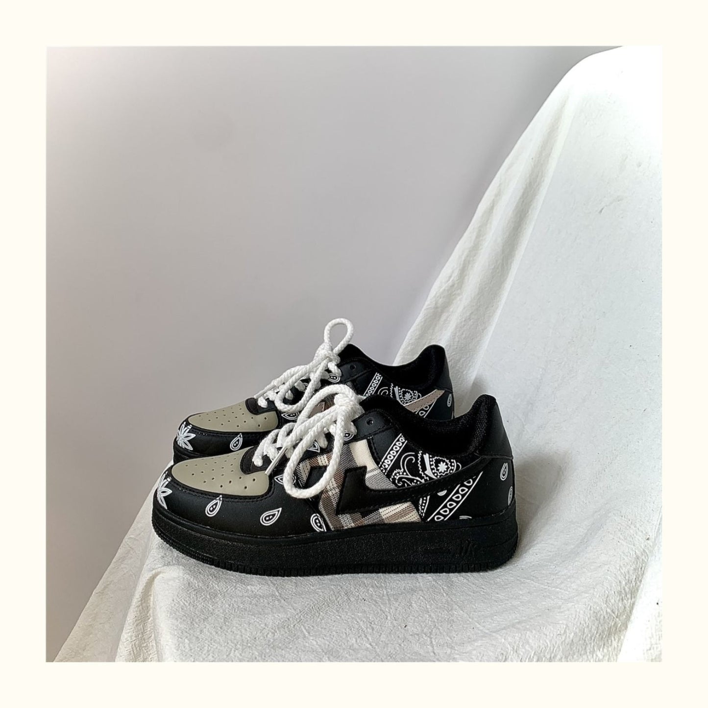 Spring And Autumn Cashew Flower Hip Hop Couple Sneakers